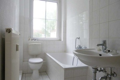 Schön große Zimmer im Erdgeschoss