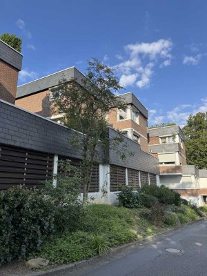 Modernisierte 4,5-Zimmer-Wohnung mit gehobener Innenausstattung mit Balkon und EBK in Heidelberg