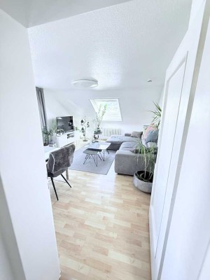 Möblierte 2 Zimmer Wohnung mit Balkon in Leinfelden-Echterdingen