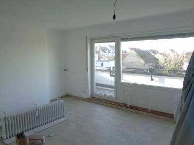 Wohnung zu vermieten, frisch renoviert, helle Fliesenböden