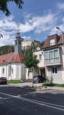 Apartment im Helenental am Fuße der Burgruine / Möbliert