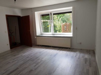Schöne 3-Zimmer-EG-Altbau-Wohnung in Flensburg