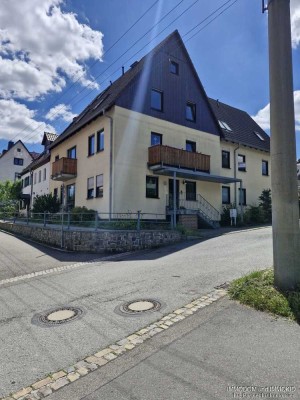 Dachgeschoss-Wohnung in Waldenburg zu vermieten!