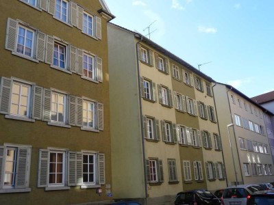 Altbau! ES-Innenstadt!- Alles um die Ecke!