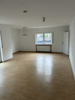 Helle 3-Zimmer Wohnung mit Balkon und Garage in Brensbach
