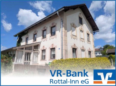 Charmantes Wohnhaus in ländlicher Lage mit zwei Wohneinheiten im Gemeindebereich von Gangkofen