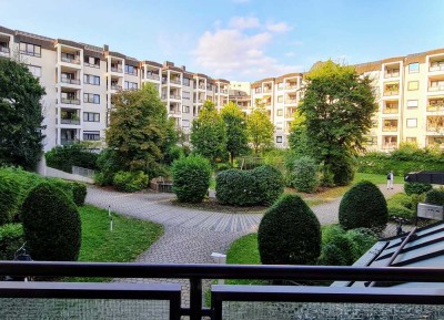 Geräumige 3-Zimmer-Wohnung mit großem Balkon und Blick auf die Grünanlage - Perfekt für Familien!