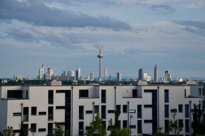 Modernes Penthouse in Riedberg | 3Z | Große Terrasse mit Skyline-Blick | Möbliert