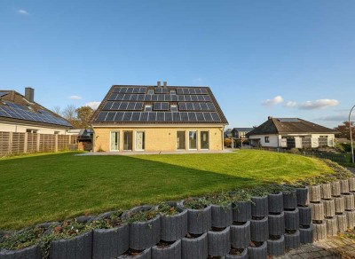 Ohne Makler Courtage,  Top renovierte DHH, neue Fenster,Tueren, Böden ,...