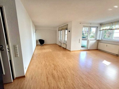 Großzügige 2,5-Zimmer Wohnung mit Balkon in Weinstadt