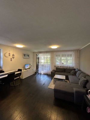 3 Zimmer Wohnung mit Balkon und Blick ins Grüne