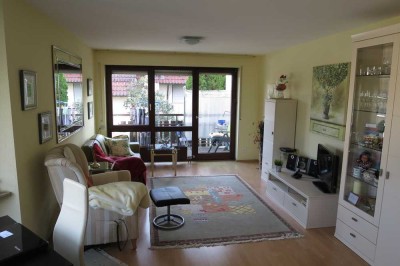 Gepflegte Wohnung mit Balkon und EBK in Weinstadt-Endersbach