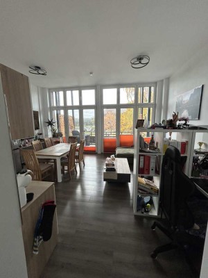 Gepflegte 2-Zimmer-Wohnung in Bernau – saniert 2020, Balkon, EBK, Keller | Nachmieter gesucht