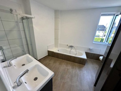 Lux-Pendler/Grenzgänger aufgepasst! In 7 Minuten in Lux!Neubaustandard! Neuwertie 5-ZI Wohnung!