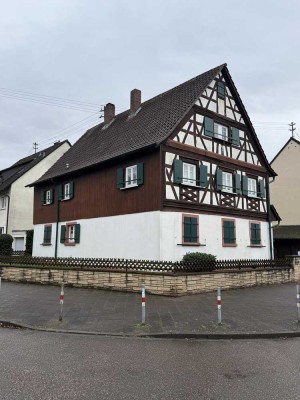 Historisches Fachwerk-Juwel in Daxlanden