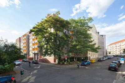 WG Zimmer in 2 Raum Wohnung im Zentrum (reine Frauen-WG)