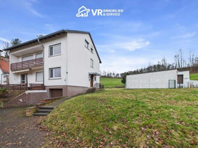 teilsaniertes Mehrfamilienhaus mit Lagergebäude