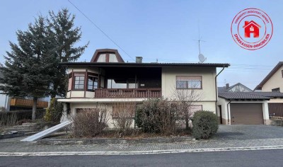 Großzügiges Zweifamilienwohnhaus mit ELW
in ruhiger Lage von Königheim-Brehmen