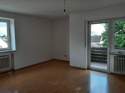 Helle 3-Zimmer-Wohnung mit Balkon in Leipheim