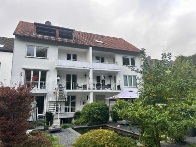 Modernisierte lichtdurchflutete 3-Zimmer Wohlfühl-Schmuckstück im top gepflegten MFH