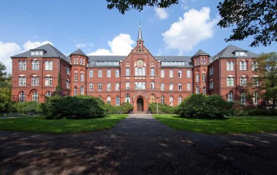 1-Zimmer-Apartment in einem alten Kloster