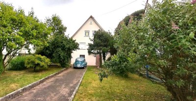 Freistehendes Einfamilienhaus mit Garten in ruhiger Wohnlage, klein und gemütlich