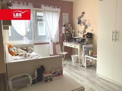 VIEL PLATZ UND GUT RENOVIERT