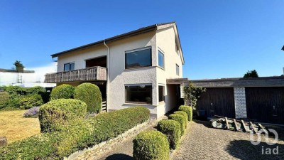 Mehrfamilienhaus mit Potenzial in beliebter Lage von Sulgen!