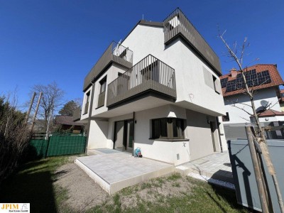 Erstbezug, wunderschöne Süd-Ost-Seitige Haushälfte, Ziegelhaus mit Stellplatz