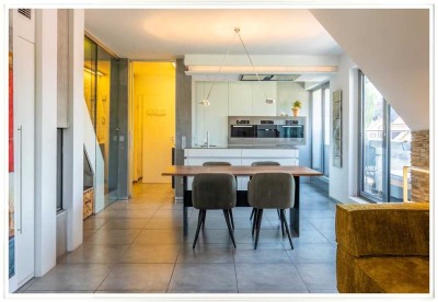 Sonnige Wohnung mit Hauscharakter! Luxuriös ausgestattete Maisonette-Wohnung in ruhigster Lage vo...