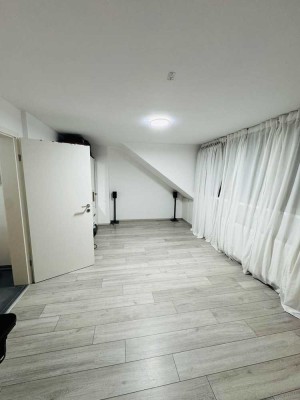 zentralgelegene 2 Zimmerwohnung zu vermieten