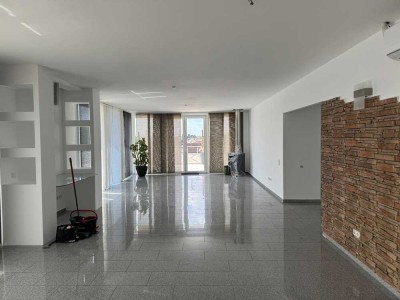 Lichtdurchflutetes Penthouse - Ihr Blick über Dortmund -