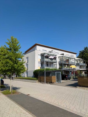 gepflegte 1,5-Zimmer-Penthouse-Wohnung mit Einbauküche in Bruchsal