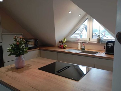 Stilvoll modernisierte DG Wohnung in Bad Friedrichshall-Kochendorf