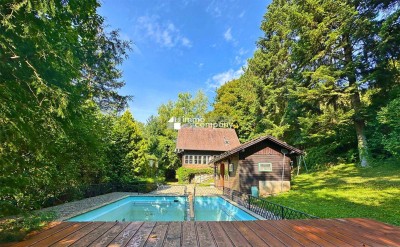Renovierungsbedürftiges Landhaus mit Pool , Grundfläche 1.594 m² Renovierung und Schönheitsreparaturen sind erforderlich, dennoch sofort beziehbar!