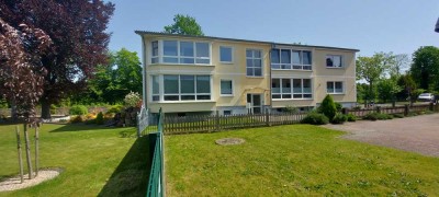 Energieeffizient wohnen, 3 ZKB,DuWa, Fußbodenheizung im Bad, Laminatböden, Wintergarten