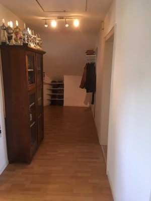 Exklusive, gepflegte 2,5-Raum-DG-Wohnung in Karlsruhe