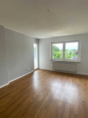 Wunderschöne 4-Zimmer-Wohnung mit Balkon