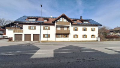 Gemütliche DG-Wohnung mit Wohnküche und