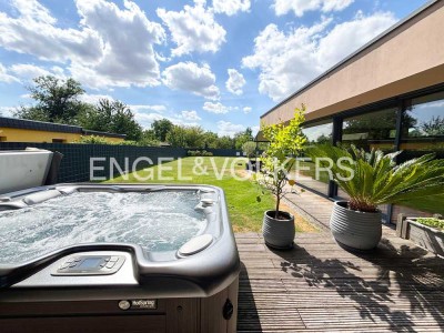 Exklusives Architekten-Haus im Bungalowstil mit Whirlpool, Doppelgarage und Smart Home