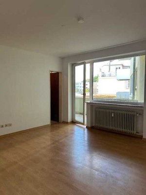 Zentral gelegene 1-Zimmer-Wohnung mit Balkon in Bonn