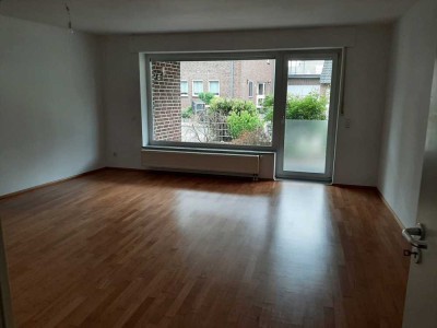 Vollständig renovierte 2-Raum-EG-Wohnung mit Terrasse und Garten im Herzen von Vluyn