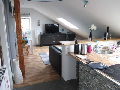 Top 2-Zimmer-Dachgeschoss-Wohnung MZ-Ebersheim