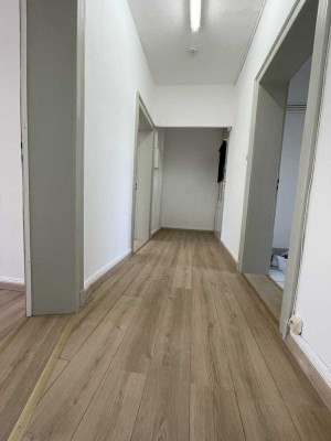 schöne 2 Zi Wohnung nähe, VW, Conti
