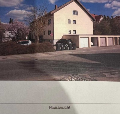 Ansprechende 3,5-Zimmer-Wohnung mit Balkon und EBK in Laichingen