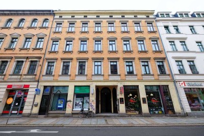 Erstbezug nach Sanierung – citynaher Altbau in modernem Look