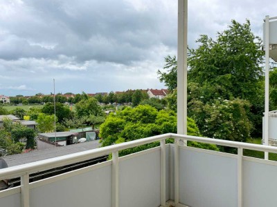 Für Familien: 4-Raumwohnung mit großem Wohnzimmer