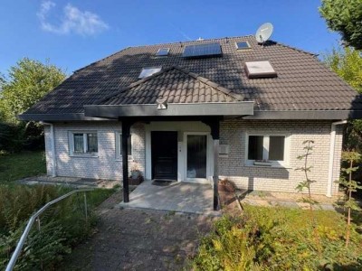 Zweifamilienhaus in idyllischer Lage nahe der Externsteine