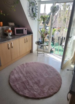 3-ZIMMER-WOHNUNG MIT BALKON, EINBAUKÜCHE UND FAHRSTUHL IM DG