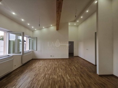 Stilvoll wohnen im Dachgeschoß - 98m² mit Balkon &amp; Stellplatz